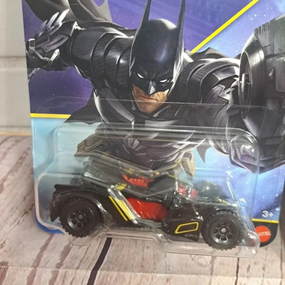 Hot Wheels BATMAN Themed 2024 Mix 2 - 5 Pack 1:64 Scale Die-Cast Cars King Shark